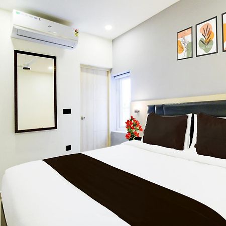 Townhouse Aarav Business Hotel Hyderabad Ngoại thất bức ảnh