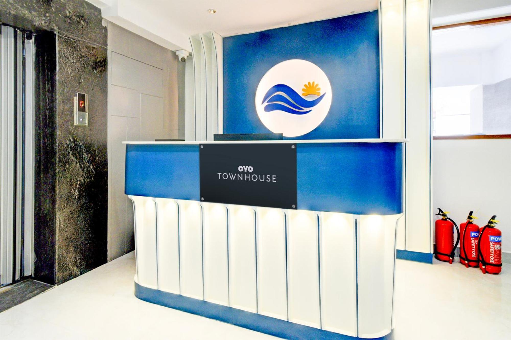 Townhouse Aarav Business Hotel Hyderabad Ngoại thất bức ảnh