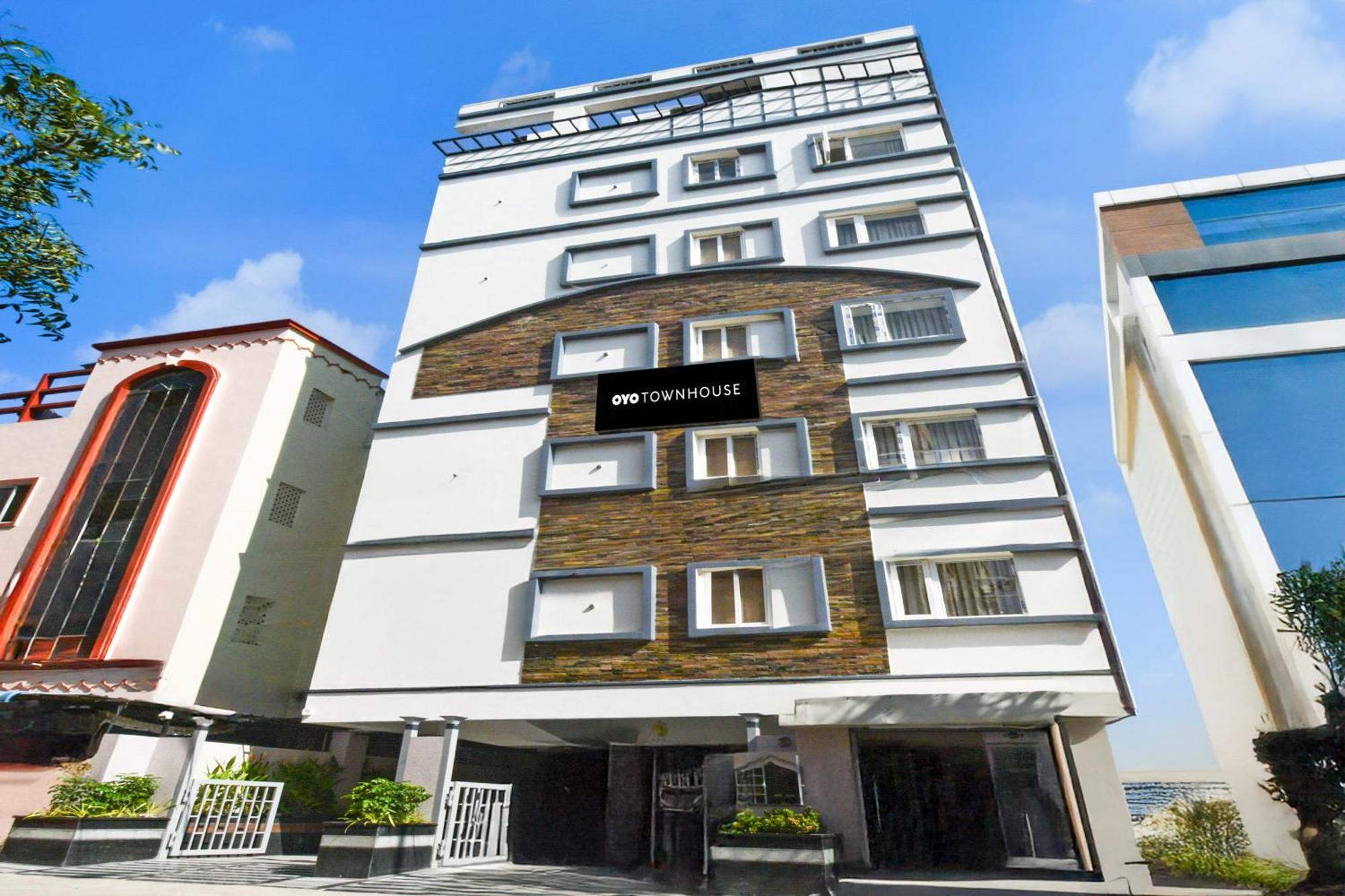 Townhouse Aarav Business Hotel Hyderabad Ngoại thất bức ảnh