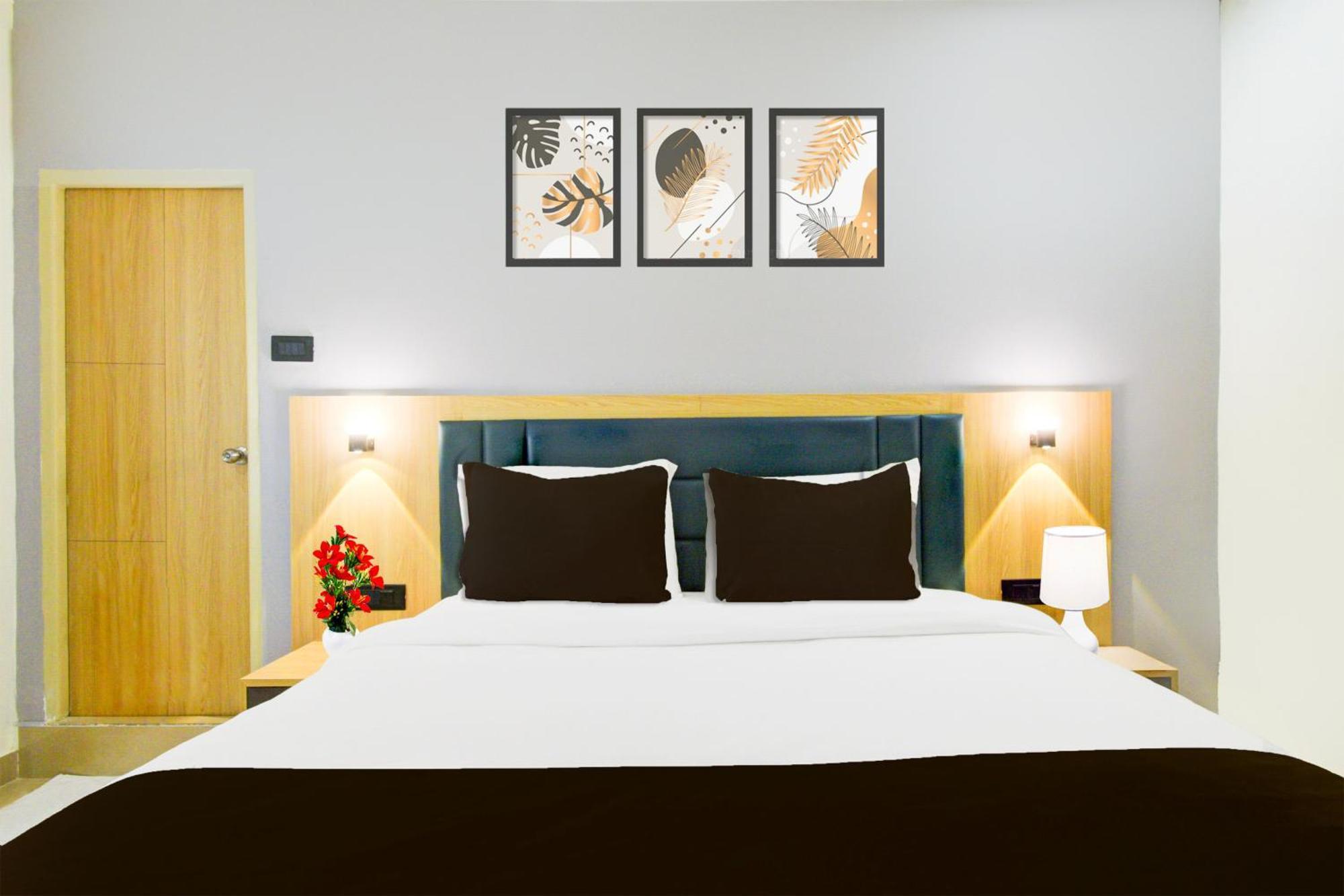 Townhouse Aarav Business Hotel Hyderabad Ngoại thất bức ảnh